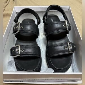 Steve Madden platform sandals